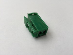 BIZTOSITÉK OLDALT RÖGZ KICSI 40A 30mmx10mmx13mm