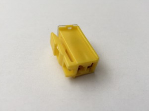 BIZTOSITÉK OLDALT RÖGZ KICSI 60A 30mmx10mmx13mm