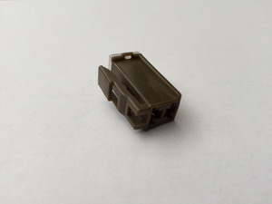 BIZTOSITÉK OLDALT RÖGZ KICSI 70A 30mmx10mmx13mm