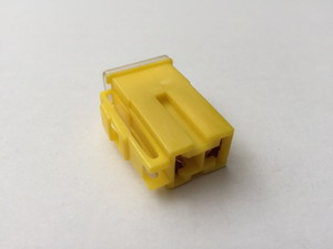 BIZTOSITÉK OLDALT RÖGZ NAGY 60A 37mmx19mmx13mm