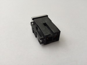 BIZTOSITÉK OLDALT RÖGZ NAGY 80A 37mmx19mmx13mm