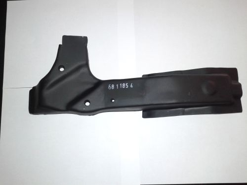 SUZUKI SWIFT 2004-IG HOSSZTARTÓ GERENDA LENGŐKAR RÖGZÍTÉSSEL JOBB 854