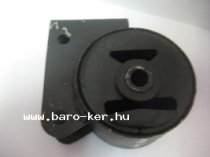 TRABANT 1.1 MOTORTARTÓ BAK HÁTSÓ