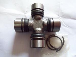 LADA NIVA KARDÁNKERESZT BELSÕ ZÉGERES 84X28mm